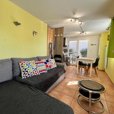 Belle 5 Couchages 2 2 Terrasses Piscine Commune Dans Securisee A 200m De La Lrma23 * Portiragnes